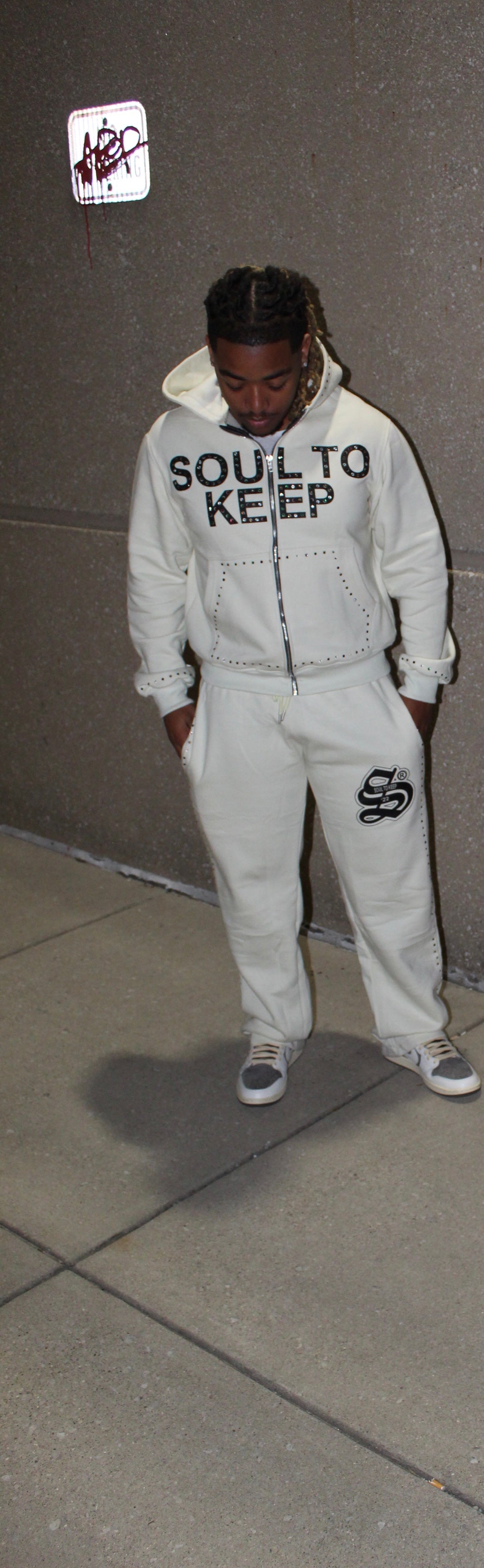 Crème “VVS” Tracksuit